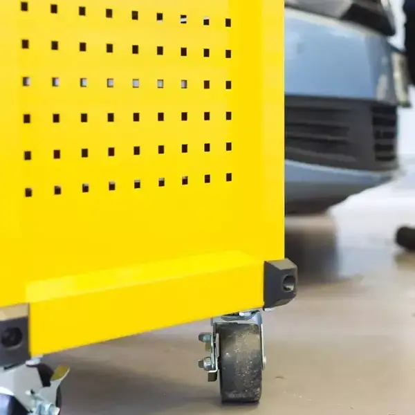 Stanley 27 In. 4 Drawers Roller Cabinet